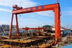 100噸門式起重機(jī)